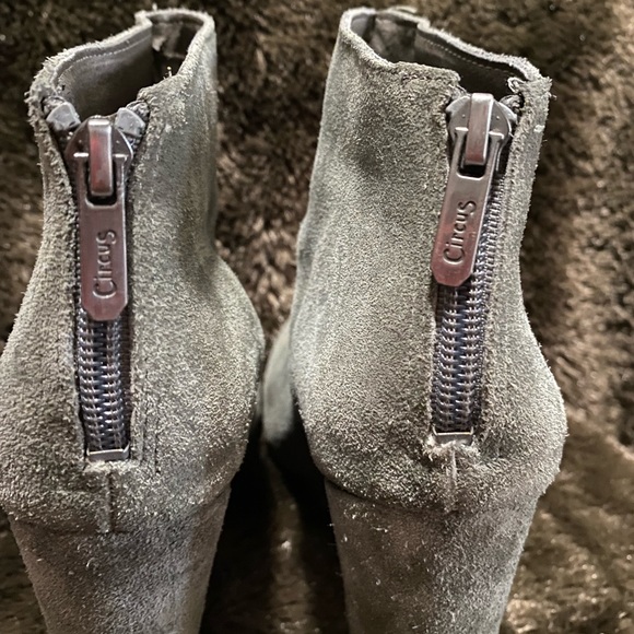 Grey Booties 👢 - Picture 5 of 9